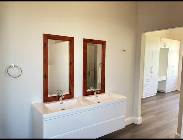 3 BEDROOM TOWNHOUSE FOR SALE IN ST JOHNS VILLAGE